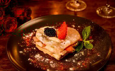 Imagem de destaque para 47 restaurantes em SP perfeitos para um Dia dos Namorados inesquecível!
